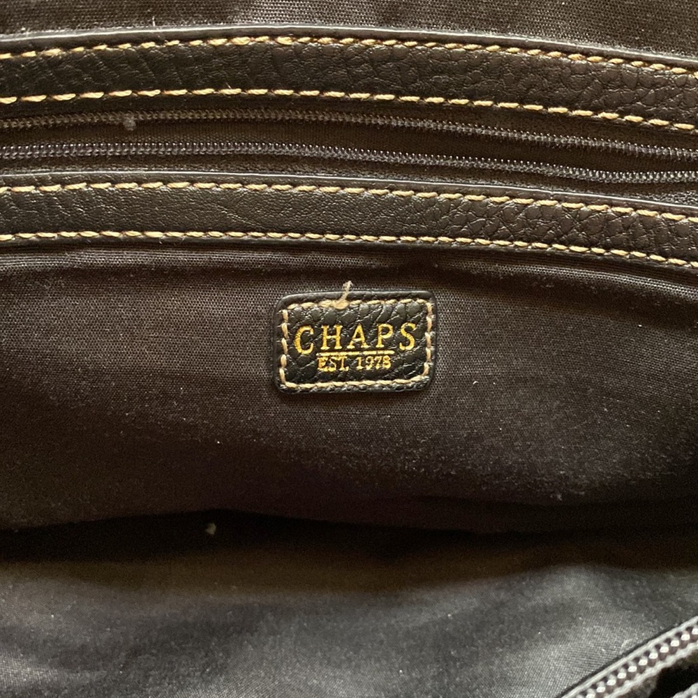 🎃Chaps Handbag🎃 - Picture 8 of 9